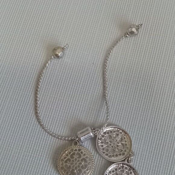 Silver Tone & Gold Filigree Circle Cutout Charms Adjustable Lightweight Bracelet - Picture 8 of 11